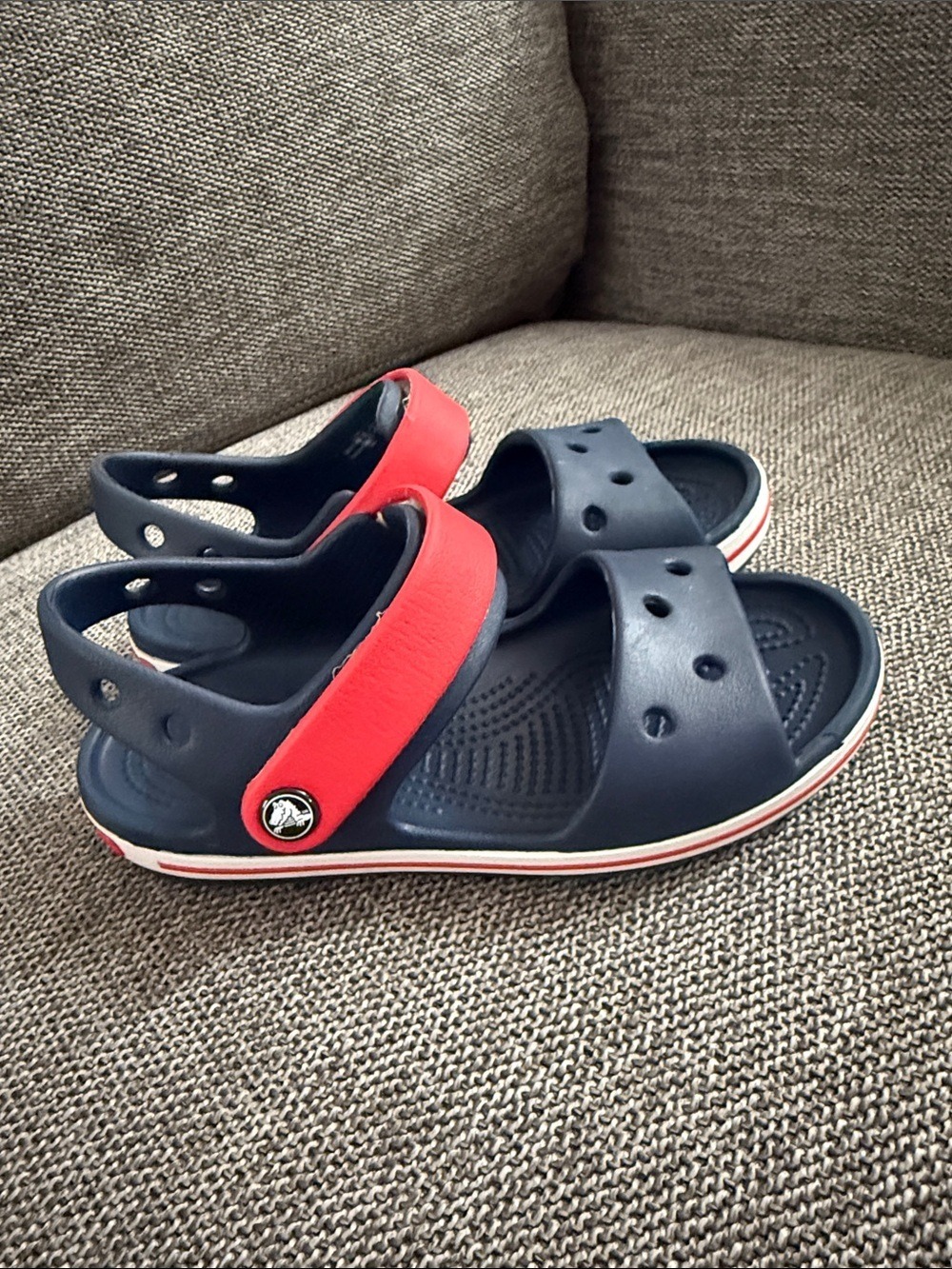 Crocs Crocband Toddler Boy Sandals Navy Red 13 C Used - Picture 3 of 13